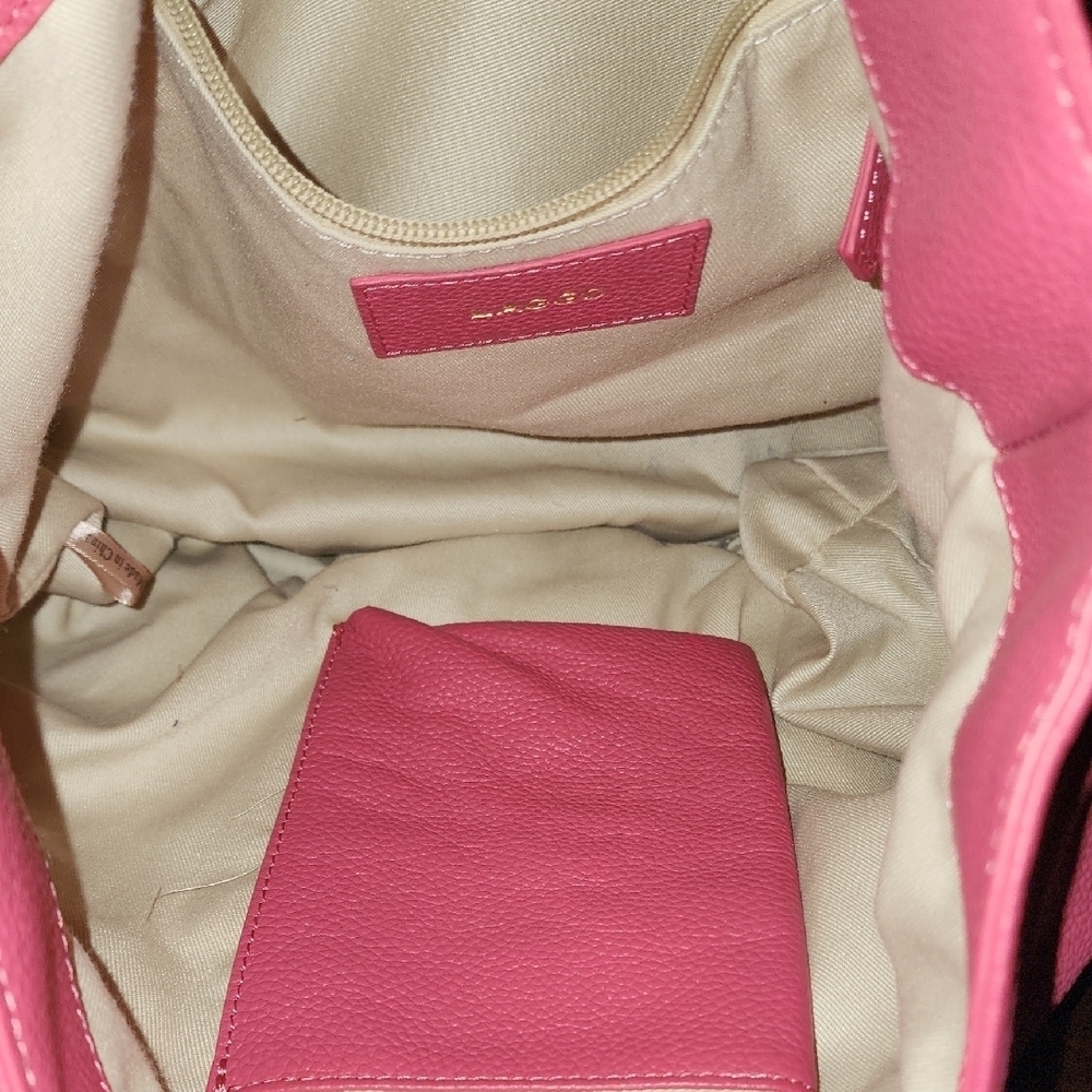 Laggo Chic Coral Leather Hobo Bag - Picture 3 of 5
